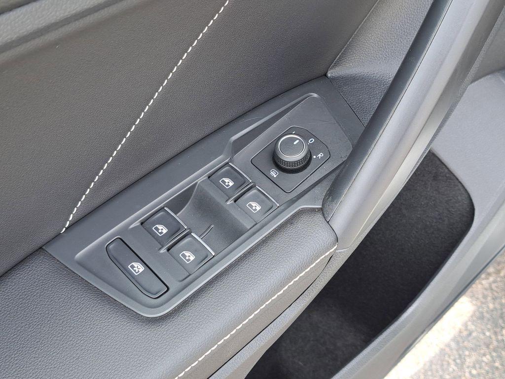 2023 Opal White Pearl Volkswagen Tiguan