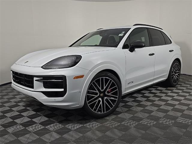 new 2025 Porsche Cayenne car, priced at $162,985