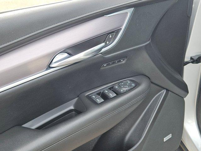 used 2018 Cadillac XT5 car, priced at $17,591