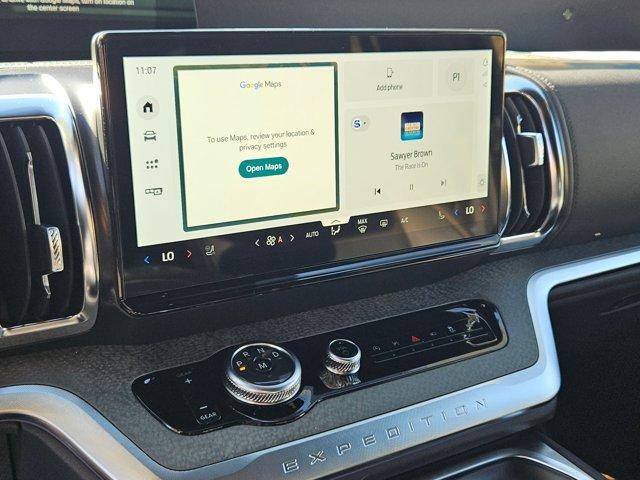 new 2025 Ford Expedition car, priced at $83,945