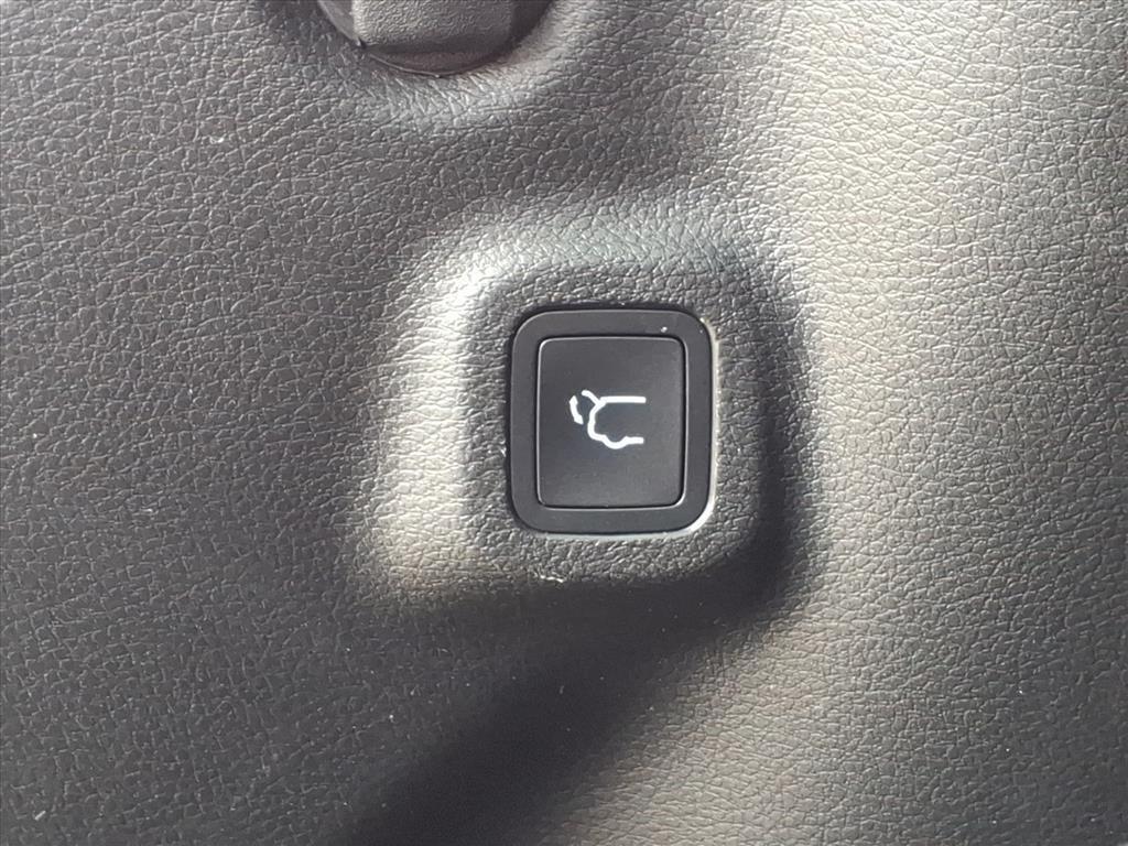 used 2022 Jeep Compass car, priced at $23,998