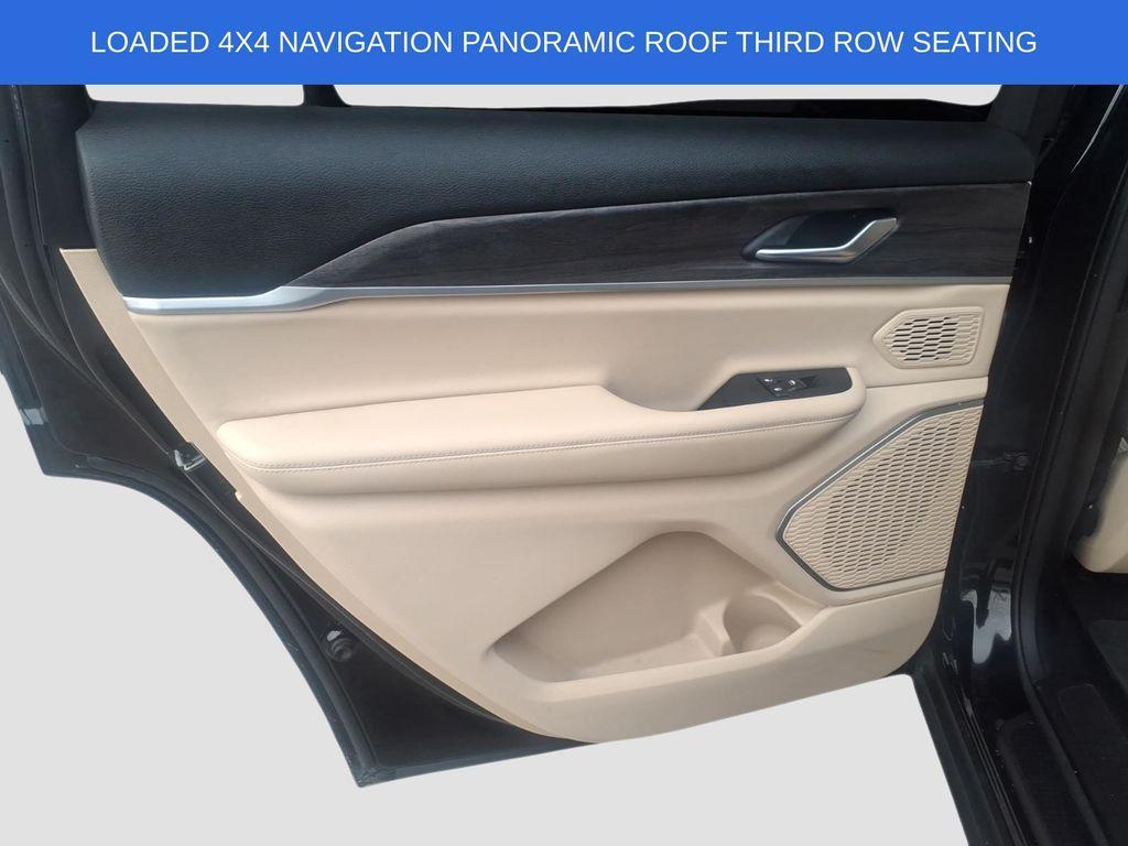 used 2021 Jeep Grand Cherokee L car, priced at $25,500