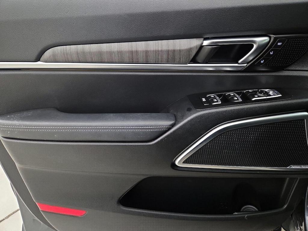 used 2024 Kia Telluride car, priced at $40,998