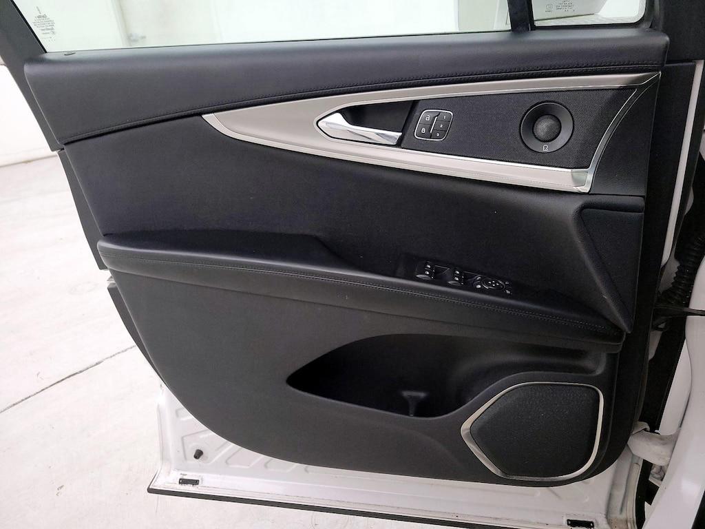 used 2019 Lincoln Nautilus car, priced at $23,998