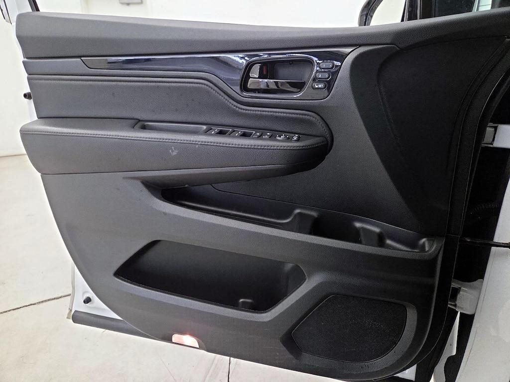 used 2023 Honda Odyssey car, priced at $37,998