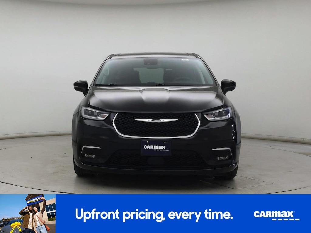 used 2023 Chrysler Pacifica car, priced at $31,998