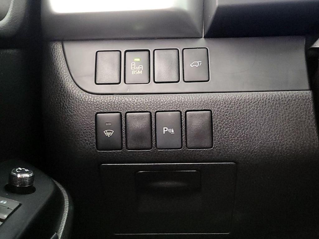 used 2016 Toyota Highlander car, priced at $18,998