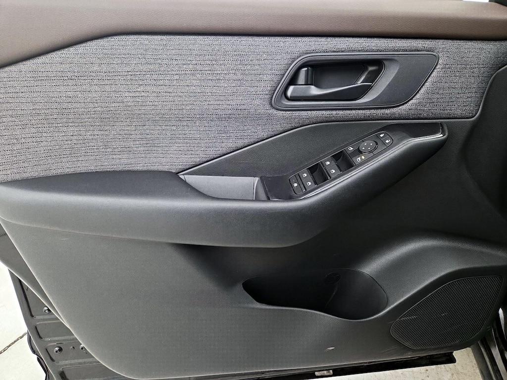 used 2023 Nissan Rogue car, priced at $21,998