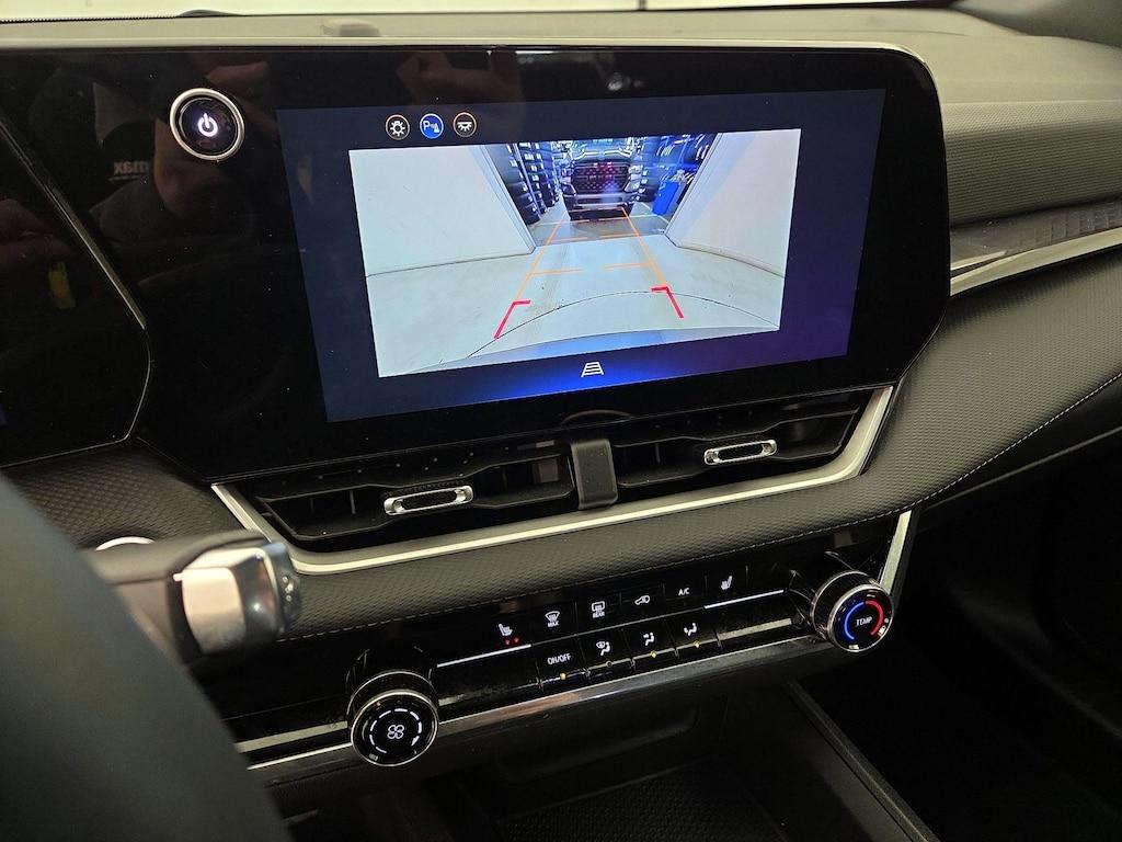 used 2025 Chevrolet Equinox car, priced at $27,998