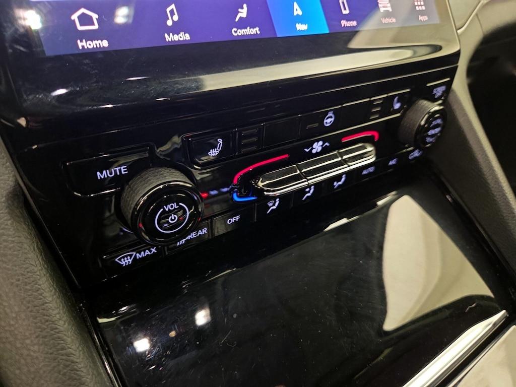 used 2022 Jeep Grand Cherokee car, priced at $31,998
