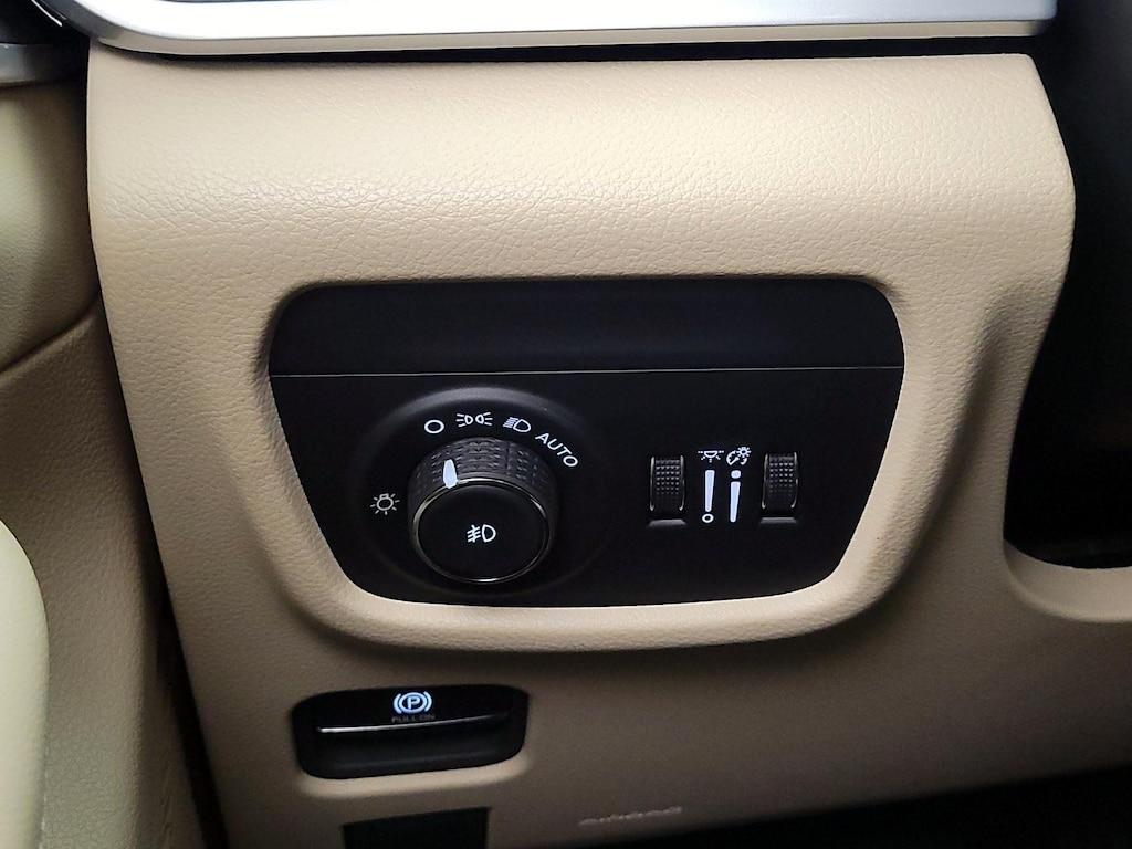 used 2025 Jeep Grand Cherokee car, priced at $47,998