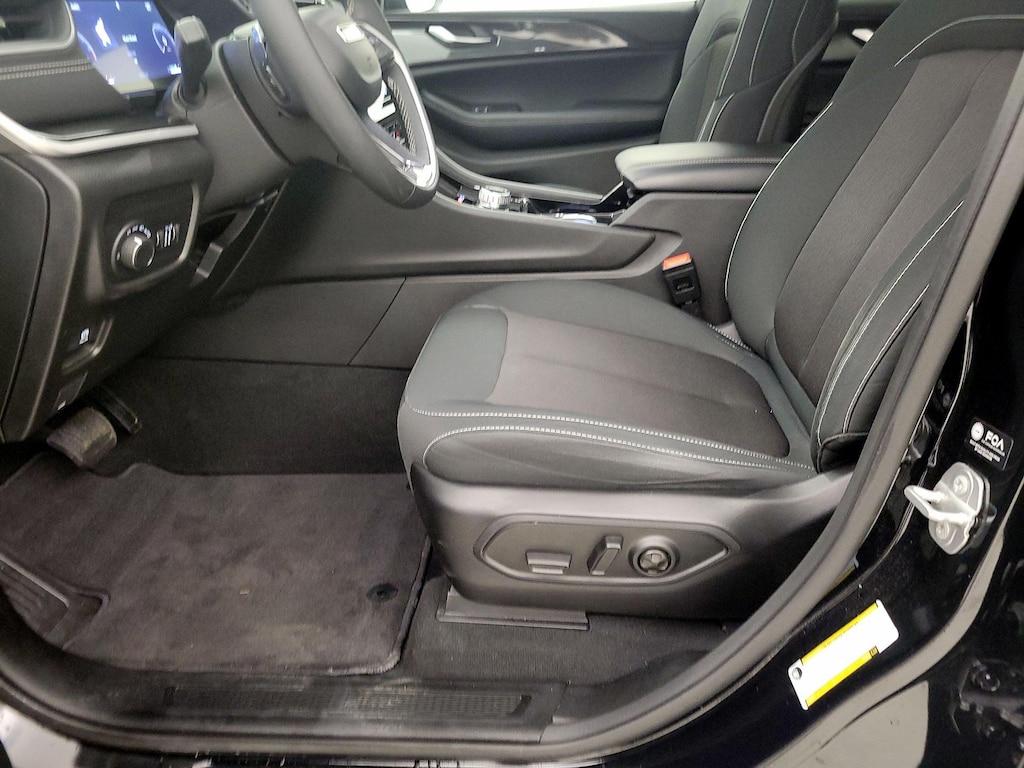 used 2023 Jeep Grand Cherokee car, priced at $30,998