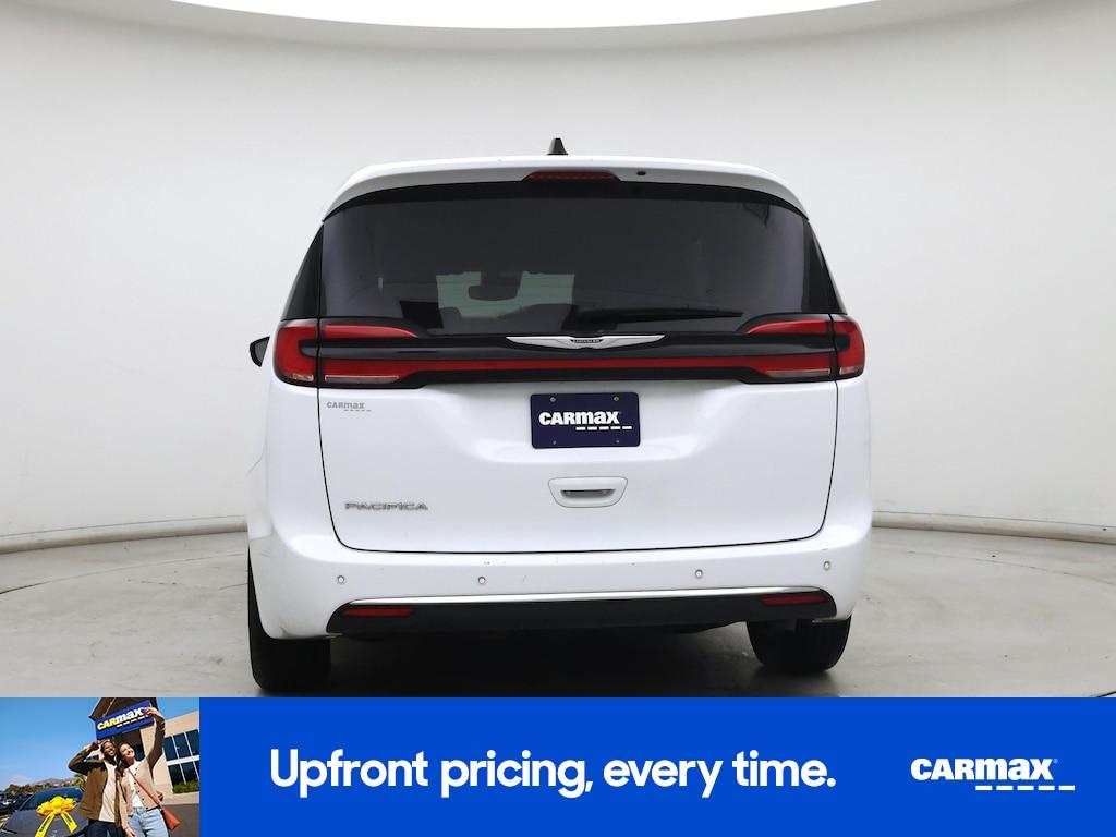used 2024 Chrysler Pacifica car, priced at $27,998
