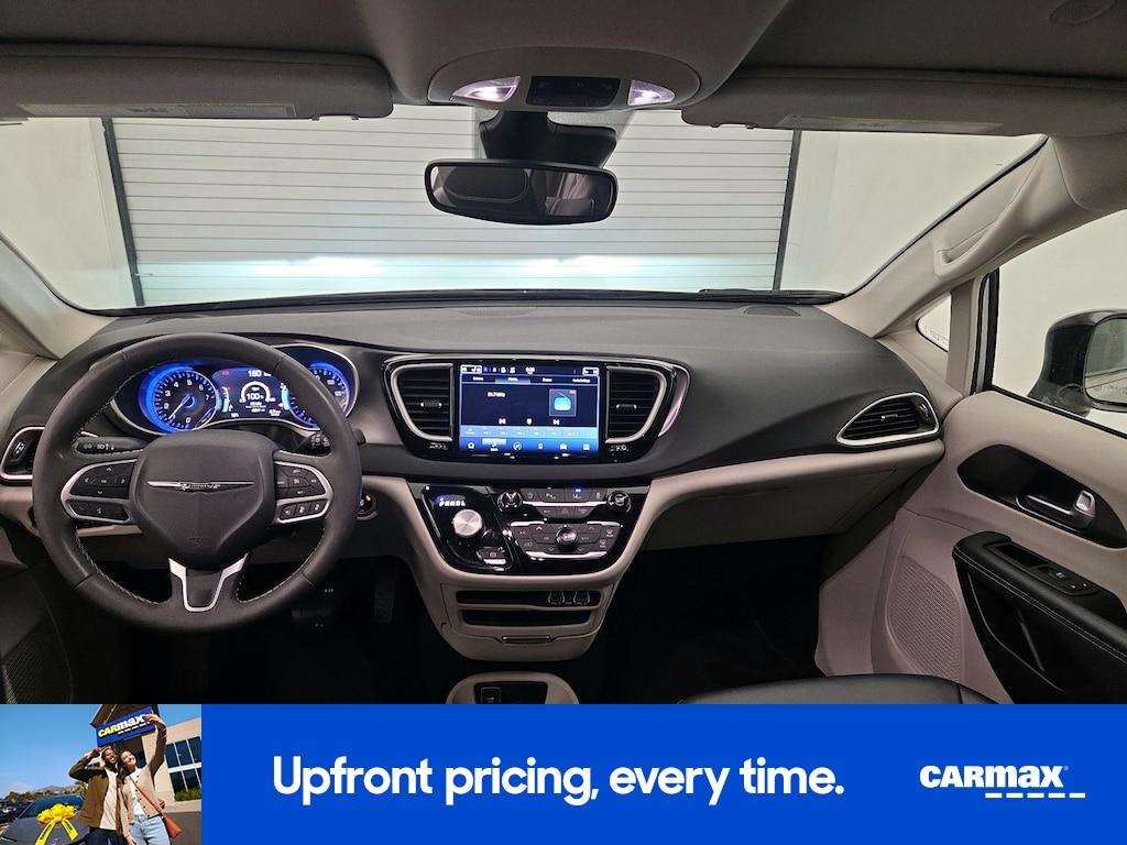 used 2024 Chrysler Pacifica car, priced at $28,998