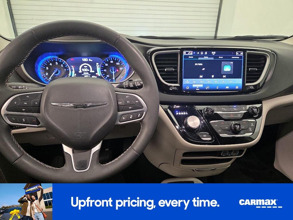 used 2024 Chrysler Pacifica car, priced at $28,998