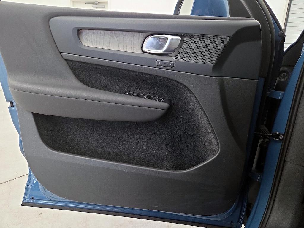 used 2023 Volvo XC40 car, priced at $26,998