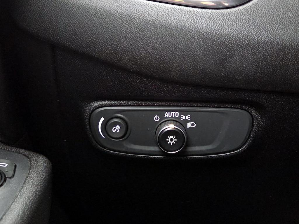 used 2019 Chevrolet Equinox car, priced at $19,998