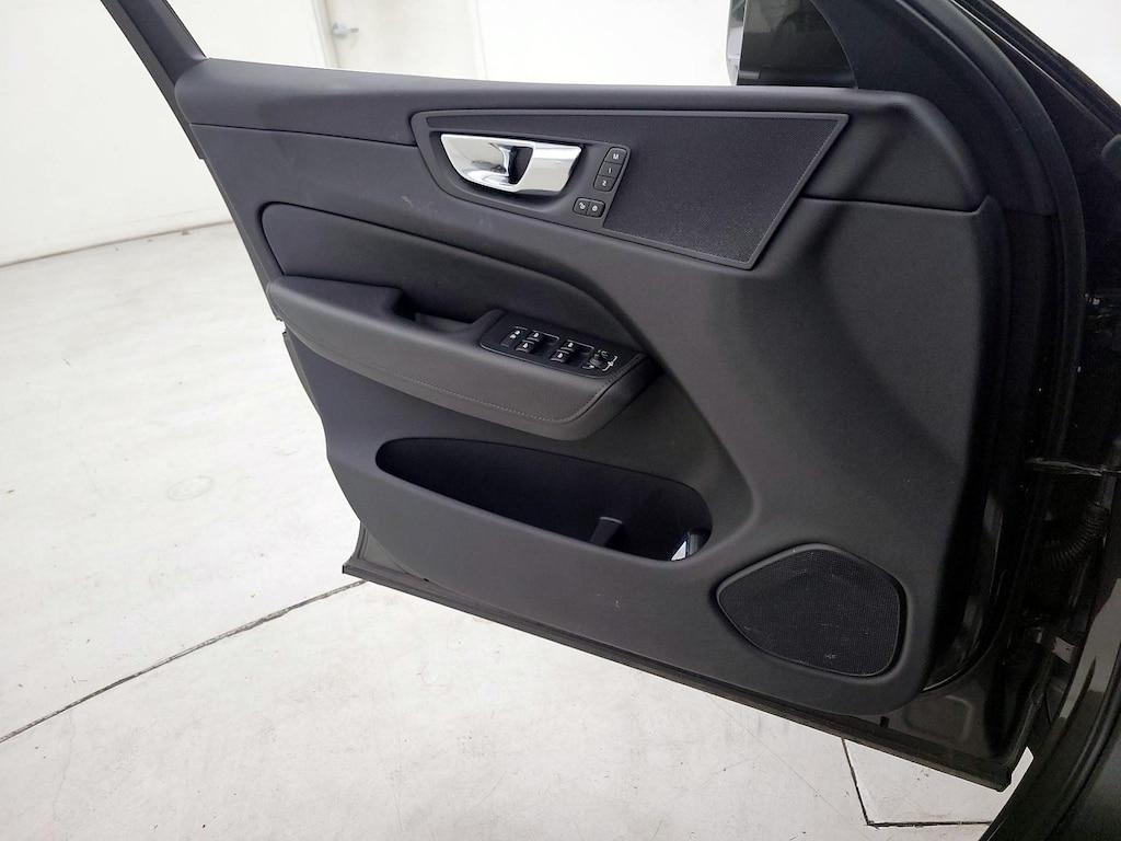 used 2020 Volvo XC60 car, priced at $25,998