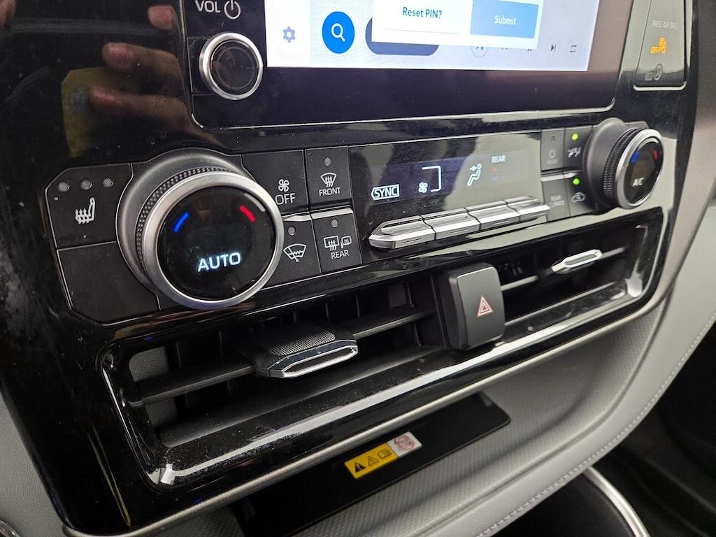 used 2023 Toyota Highlander car, priced at $38,998