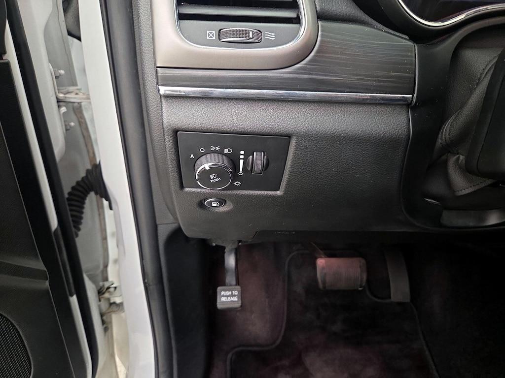 used 2019 Jeep Grand Cherokee car, priced at $22,998