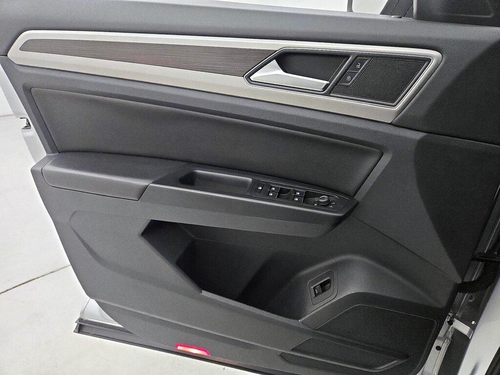 used 2018 Volkswagen Atlas car, priced at $20,998