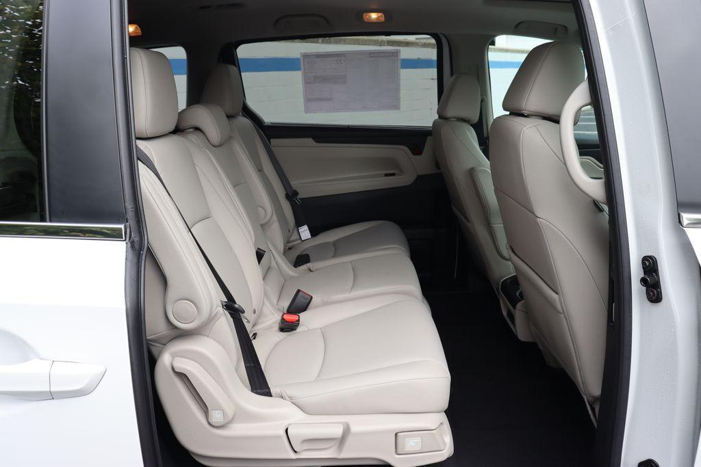 new 2026 Honda Odyssey car, priced at $42,415