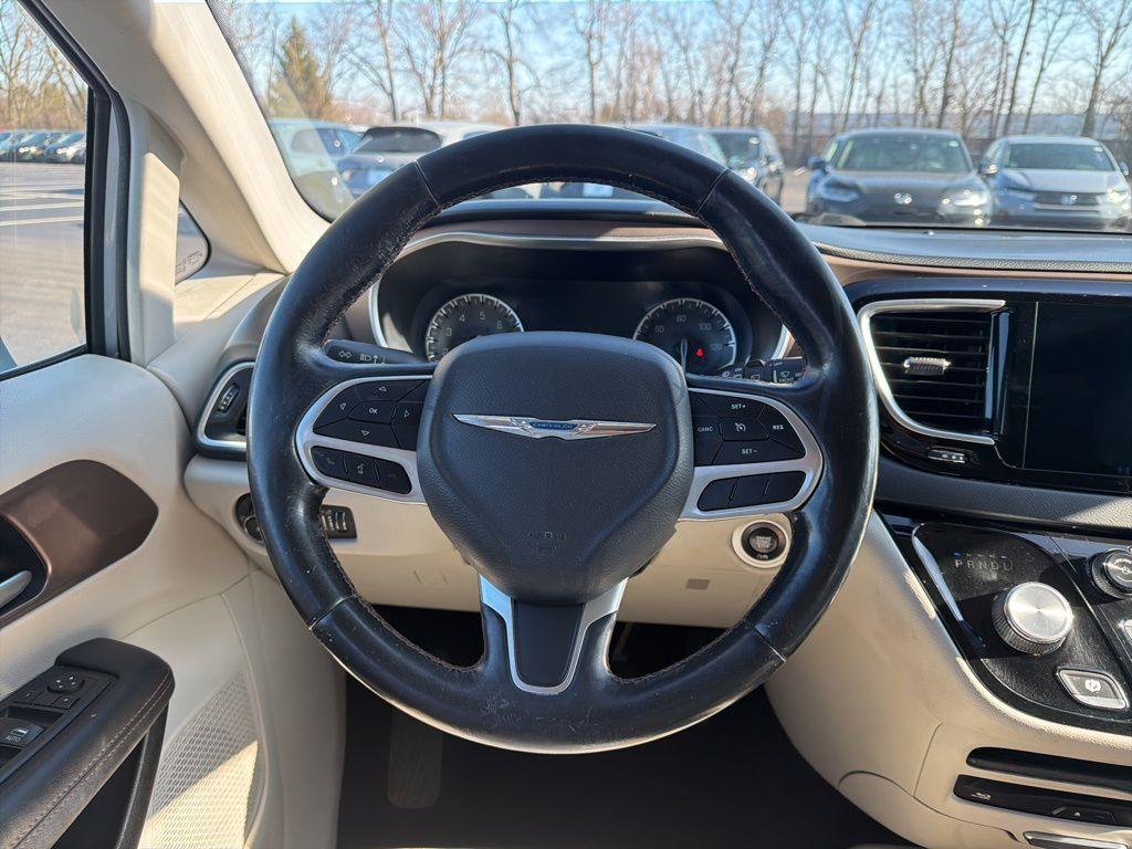 used 2018 Chrysler Pacifica car, priced at $8,409