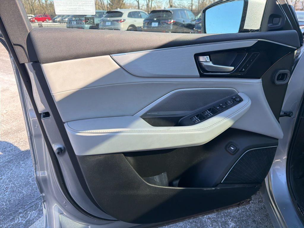 used 2025 Acura MDX car, priced at $49,795