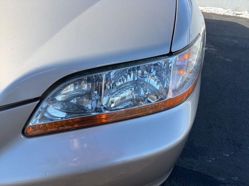 used 2000 Honda Accord car, priced at $5,799