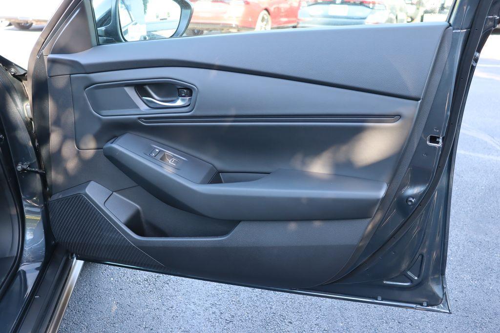 new 2025 Honda Accord car, priced at $30,419