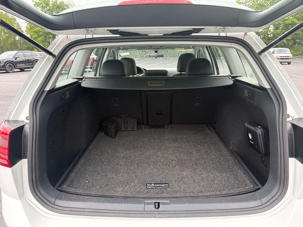 used 2017 Volkswagen Golf Alltrack car, priced at $14,628