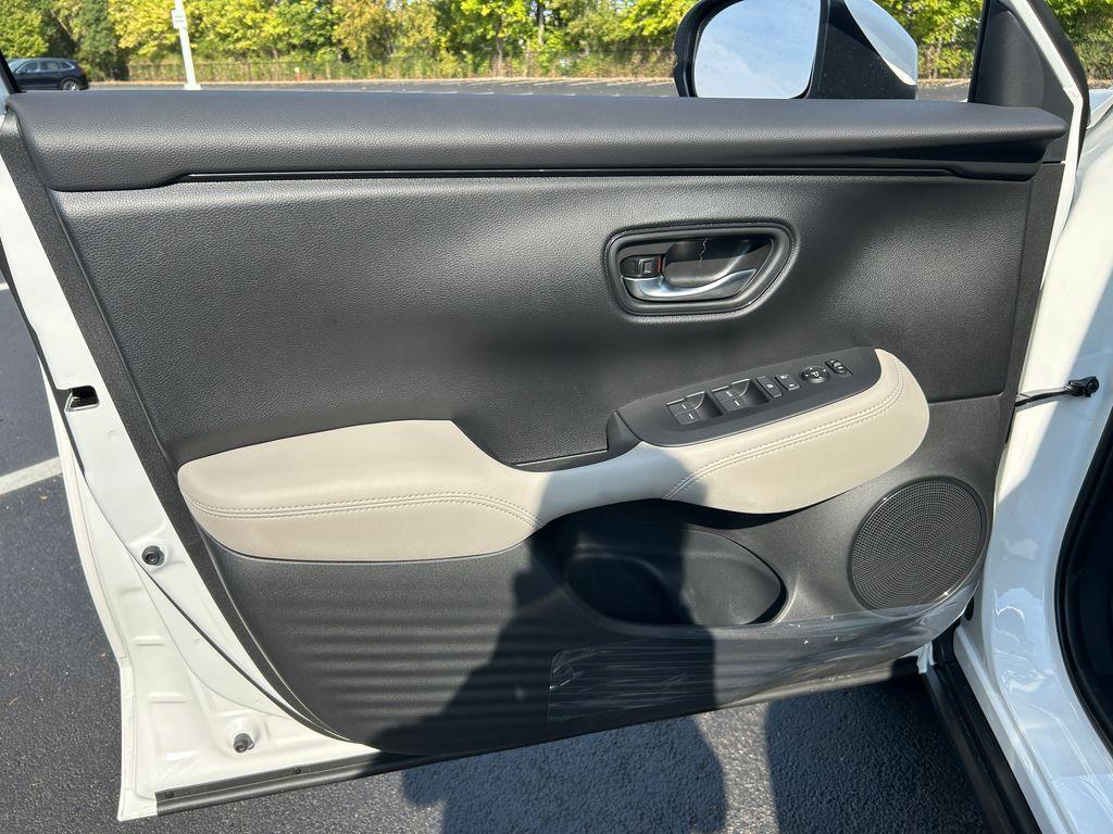 new 2026 Honda HR-V car, priced at $28,521