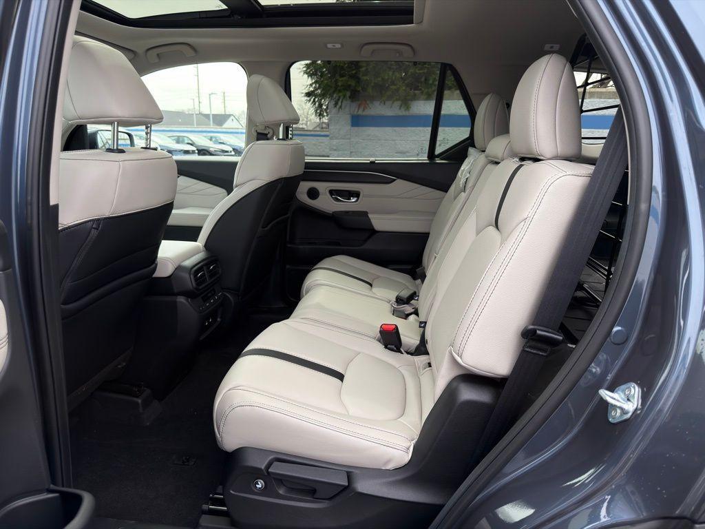 new 2026 Honda Pilot car, priced at $50,426