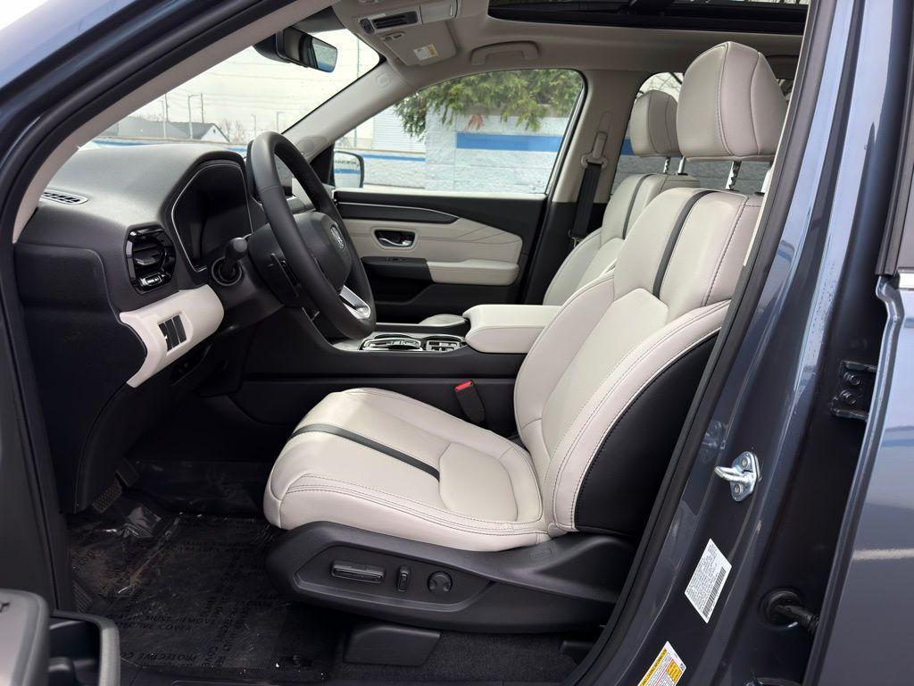 new 2026 Honda Pilot car, priced at $50,426