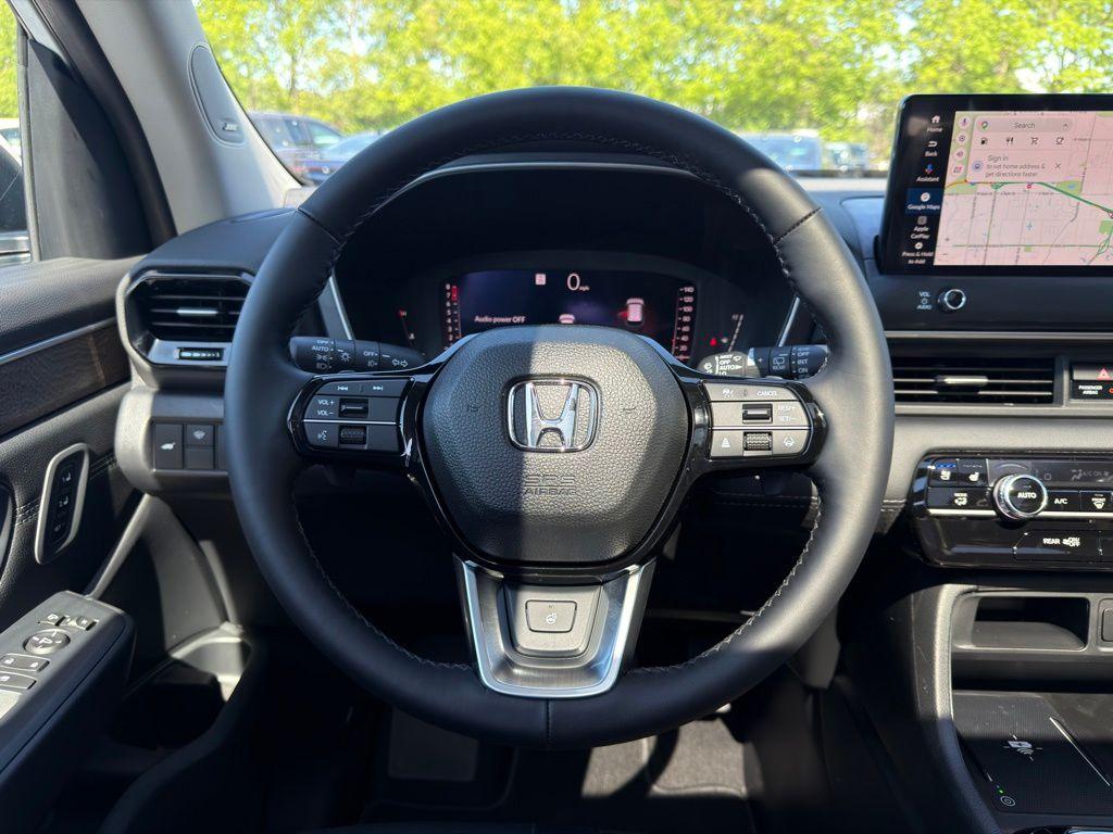 new 2026 Honda Pilot car, priced at $52,445