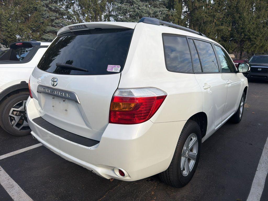 used 2010 Toyota Highlander car, priced at $10,642