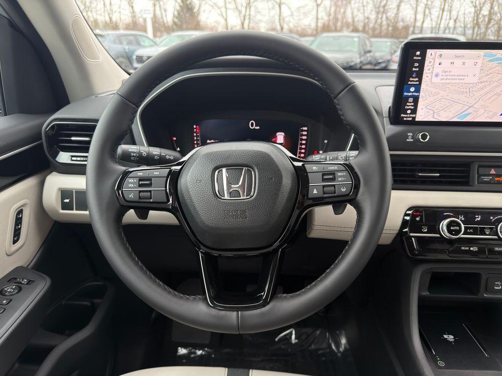 new 2026 Honda Pilot car, priced at $45,302