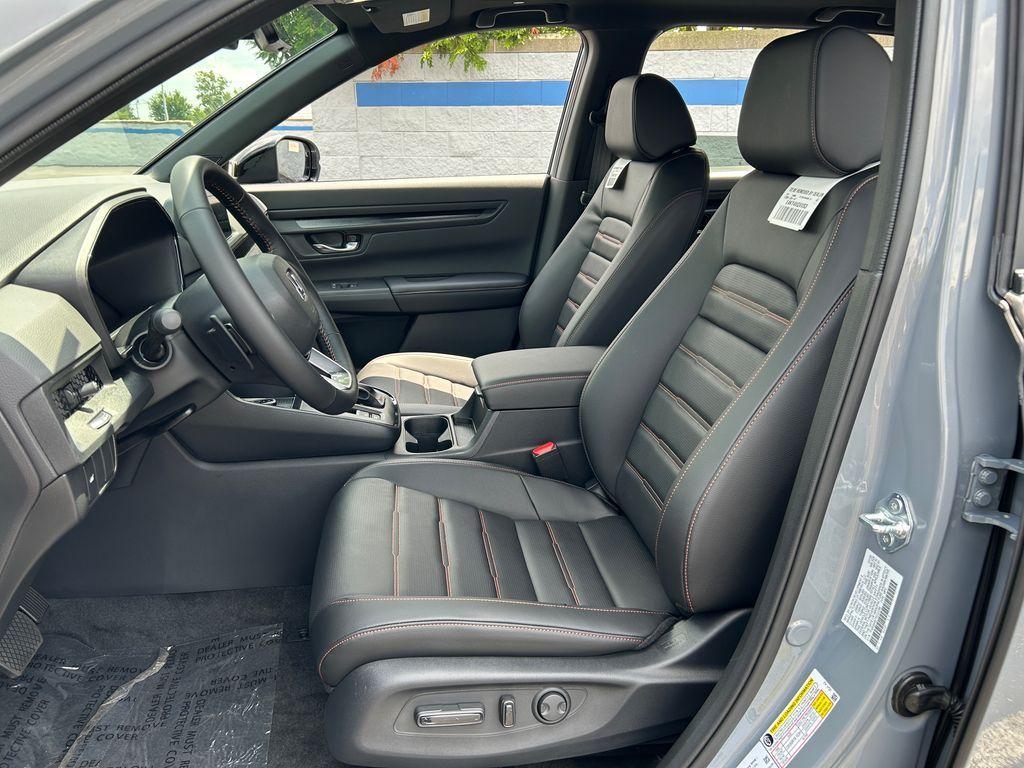 new 2026 Honda CR-V Hybrid car, priced at $40,115
