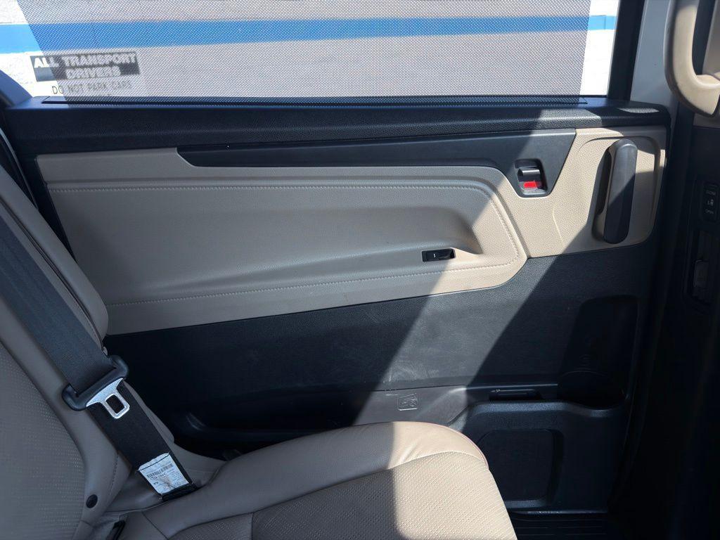 used 2024 Honda Odyssey car, priced at $40,904
