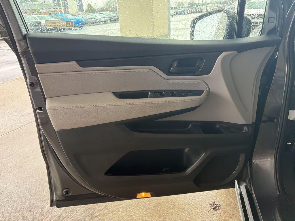 used 2023 Honda Odyssey car, priced at $31,997