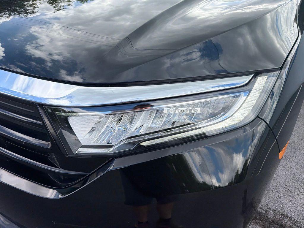 used 2024 Honda Odyssey car, priced at $35,910
