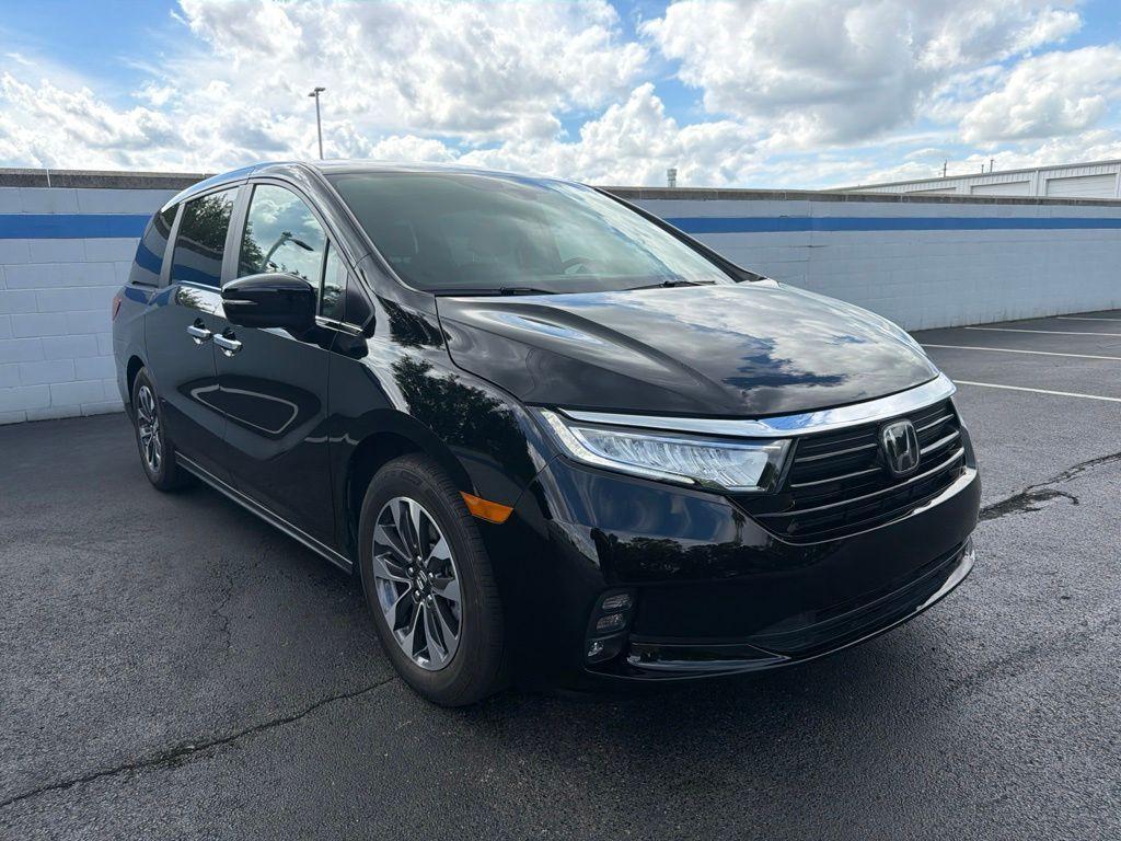 used 2024 Honda Odyssey car, priced at $35,910