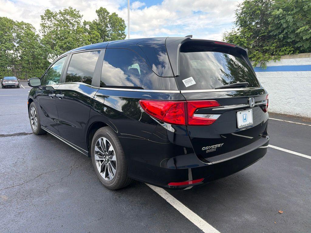 used 2024 Honda Odyssey car, priced at $35,910