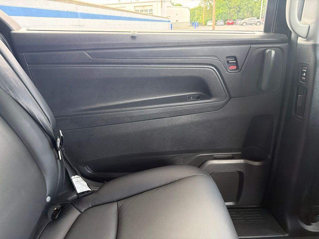 used 2024 Honda Odyssey car, priced at $35,910