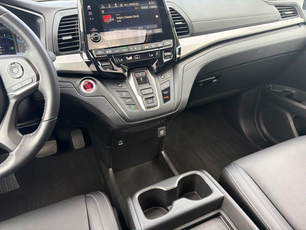 used 2024 Honda Odyssey car, priced at $35,910