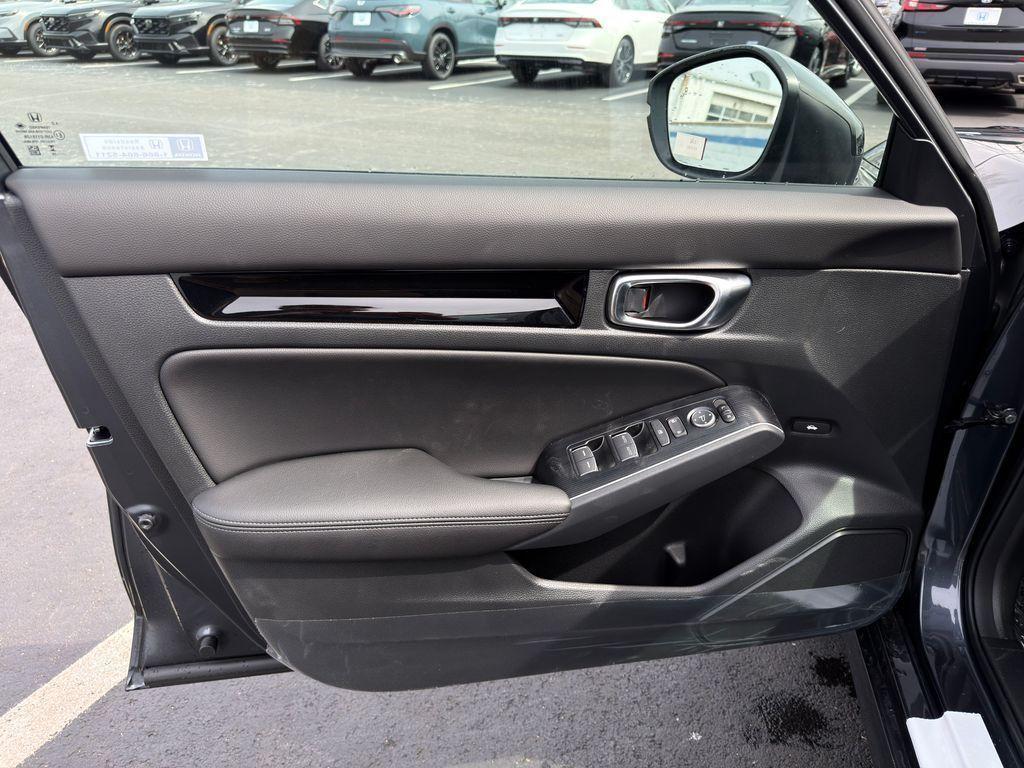 new 2026 Honda Civic Hybrid car, priced at $33,090