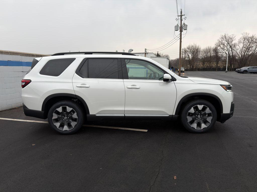 new 2026 Honda Pilot car, priced at $50,545