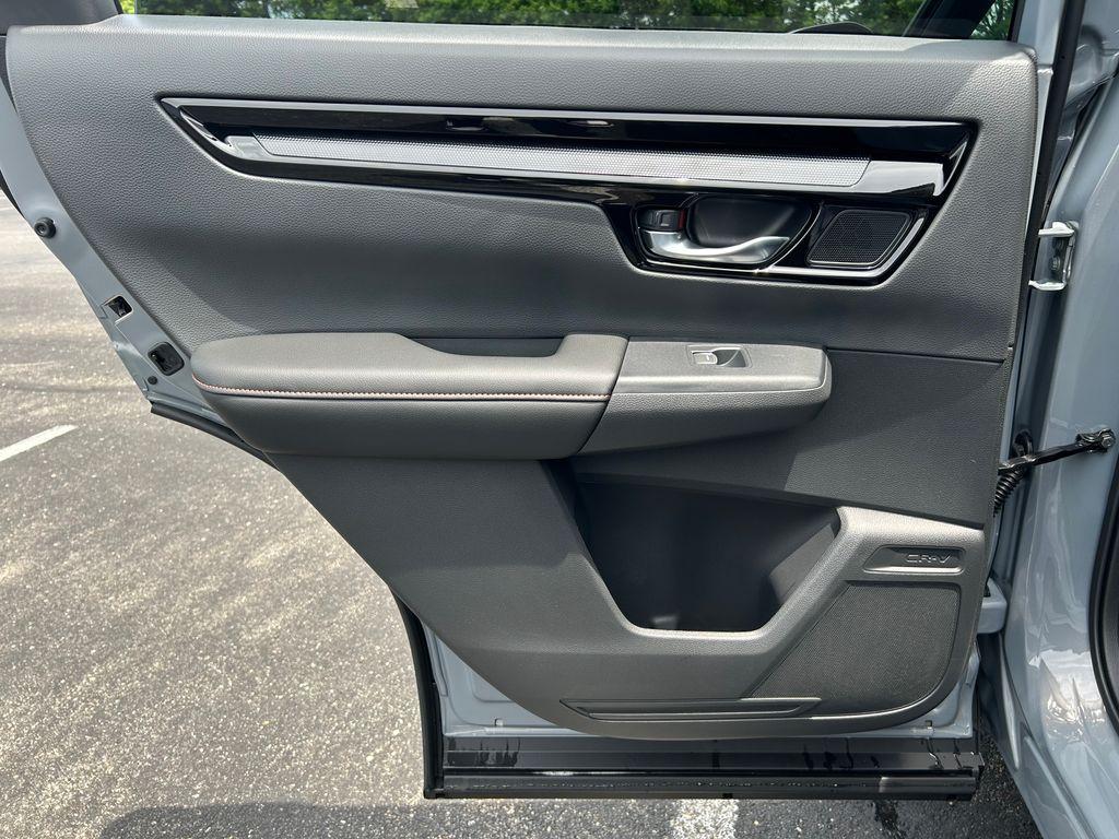 new 2026 Honda CR-V Hybrid car, priced at $41,468