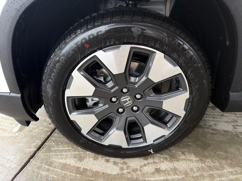 new 2026 Honda Pilot car, priced at $49,374