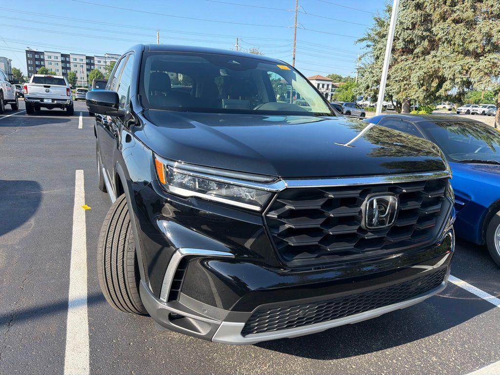 used 2023 Honda Pilot car, priced at $38,908
